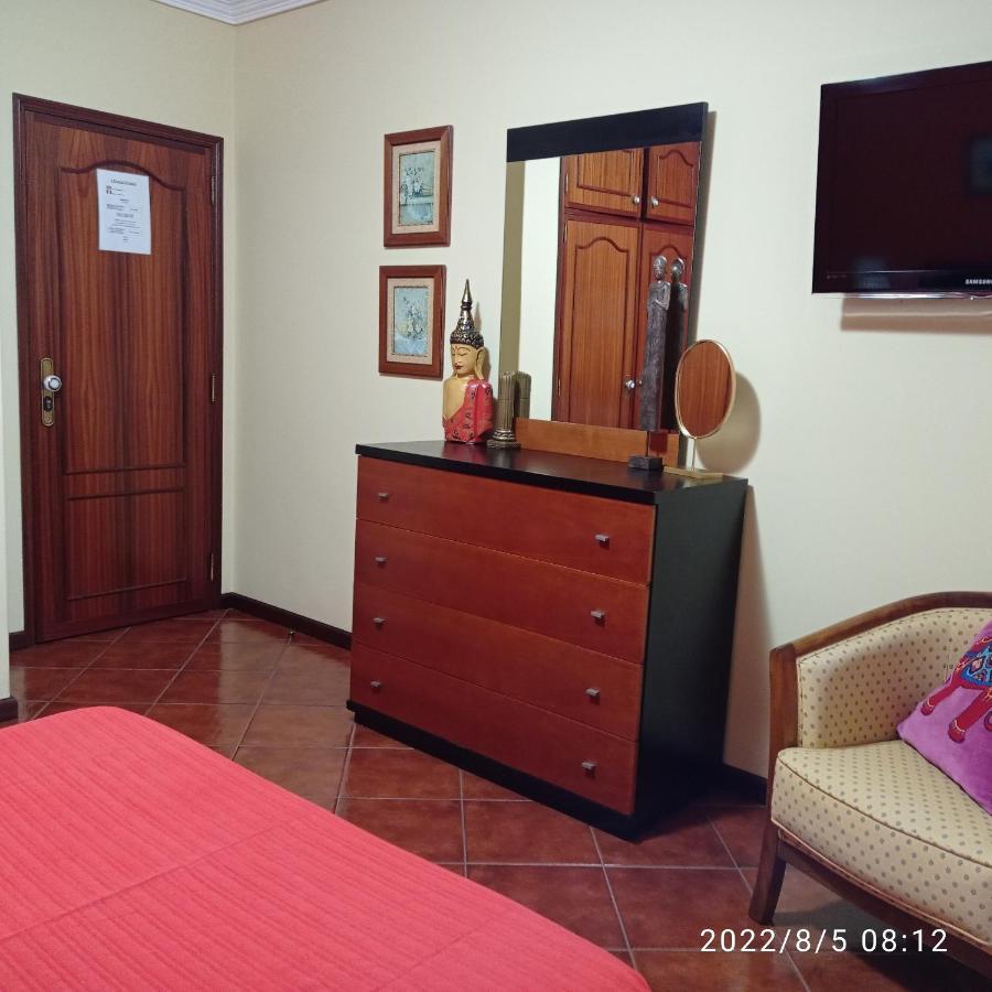 Отель A Casa Da Ti Laura 2 Авейру Экстерьер фото